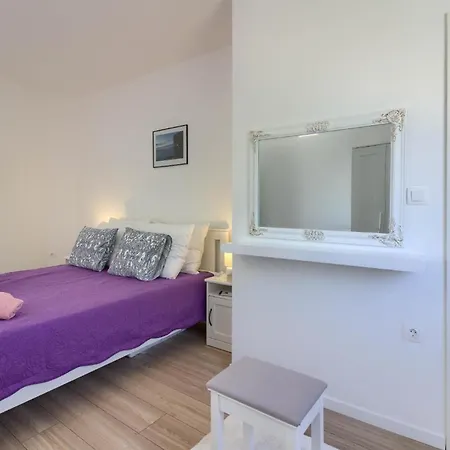 Holiday home Mit Privatpool Fuer 6 Personen Ca 100 Qm In Medulin, Istrien Suedkueste Von Istrien Medulin