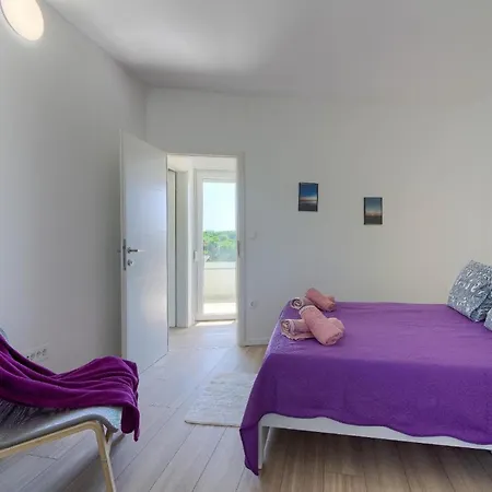 Holiday home Mit Privatpool Fuer 6 Personen Ca 100 Qm In Medulin, Istrien Suedkueste Von Istrien Medulin